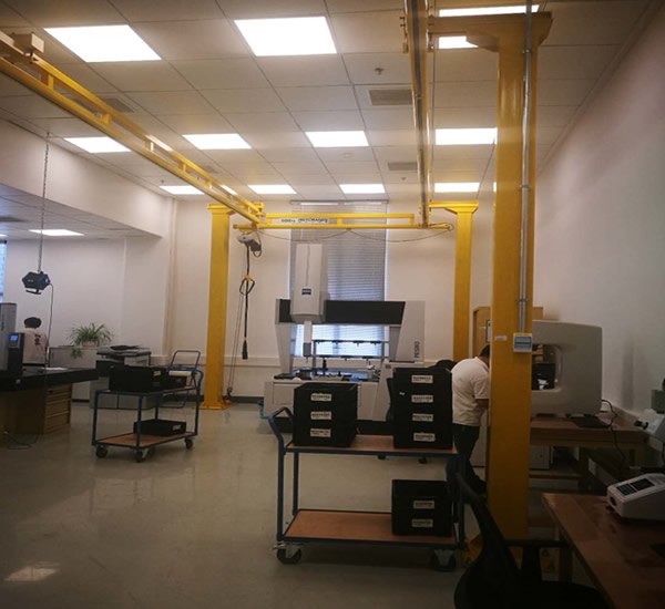 組合式無橫梁自立起重機