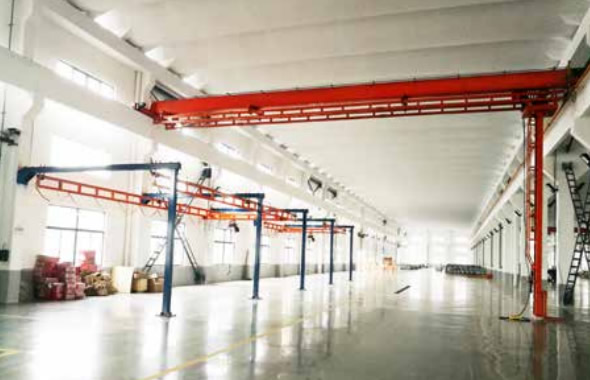 半門架自立起重機(jī)